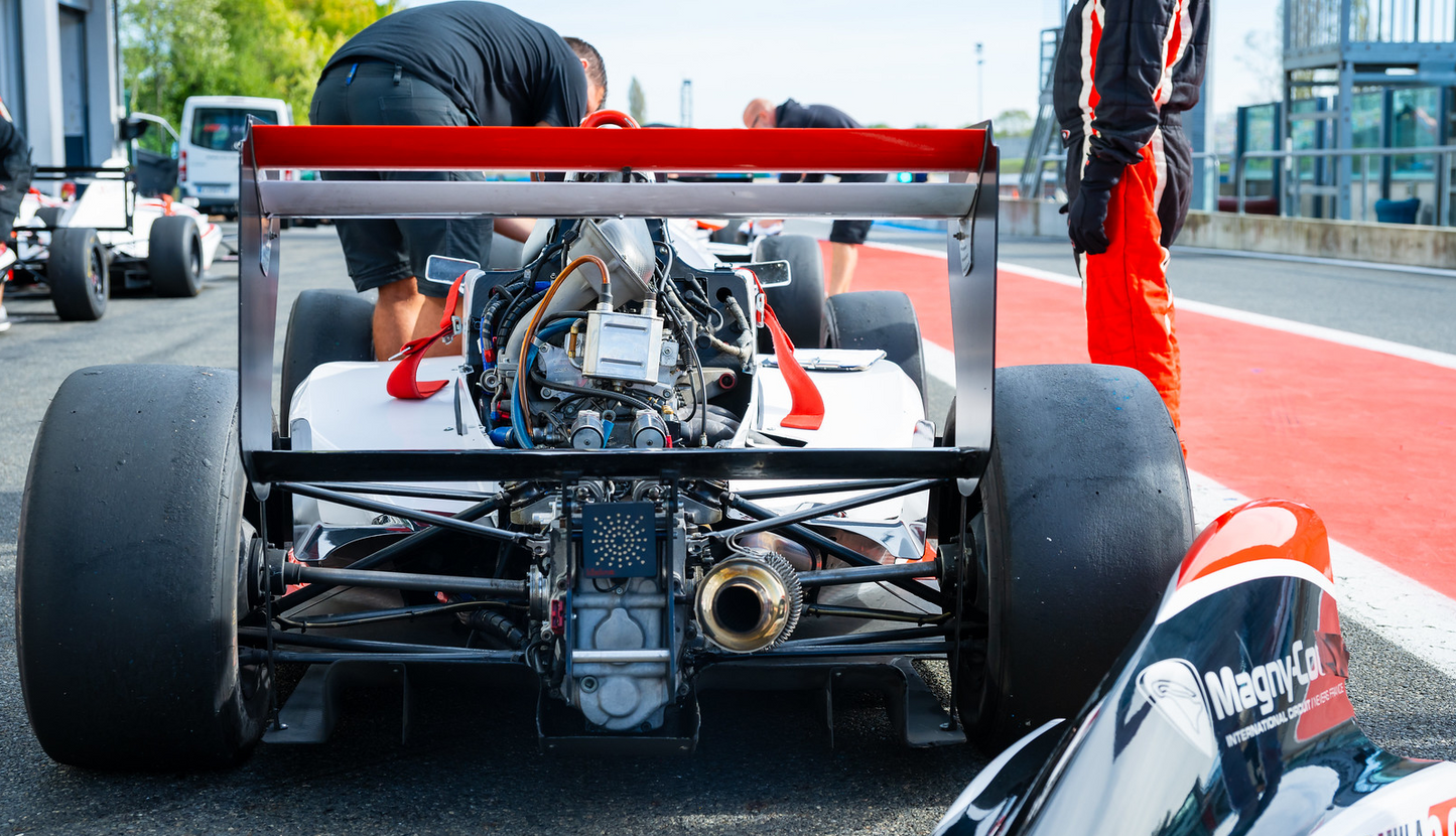 Stage de pilotage Formule Renault I Circuit Grand Prix de Nevers/Magny-Cours (58)