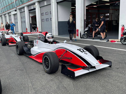 Stage de pilotage en monoplace de Formule Renault sur le Circuit Grand Prix de Nevers Magny-Cours