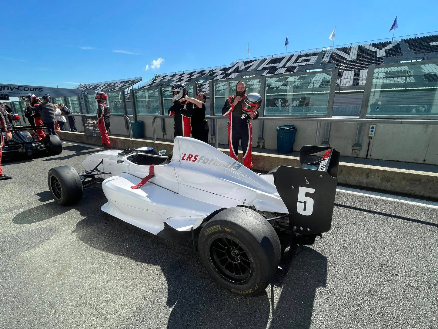 Stage de pilotage Formule Renault I Circuit Grand Prix de Nevers/Magny-Cours (58)