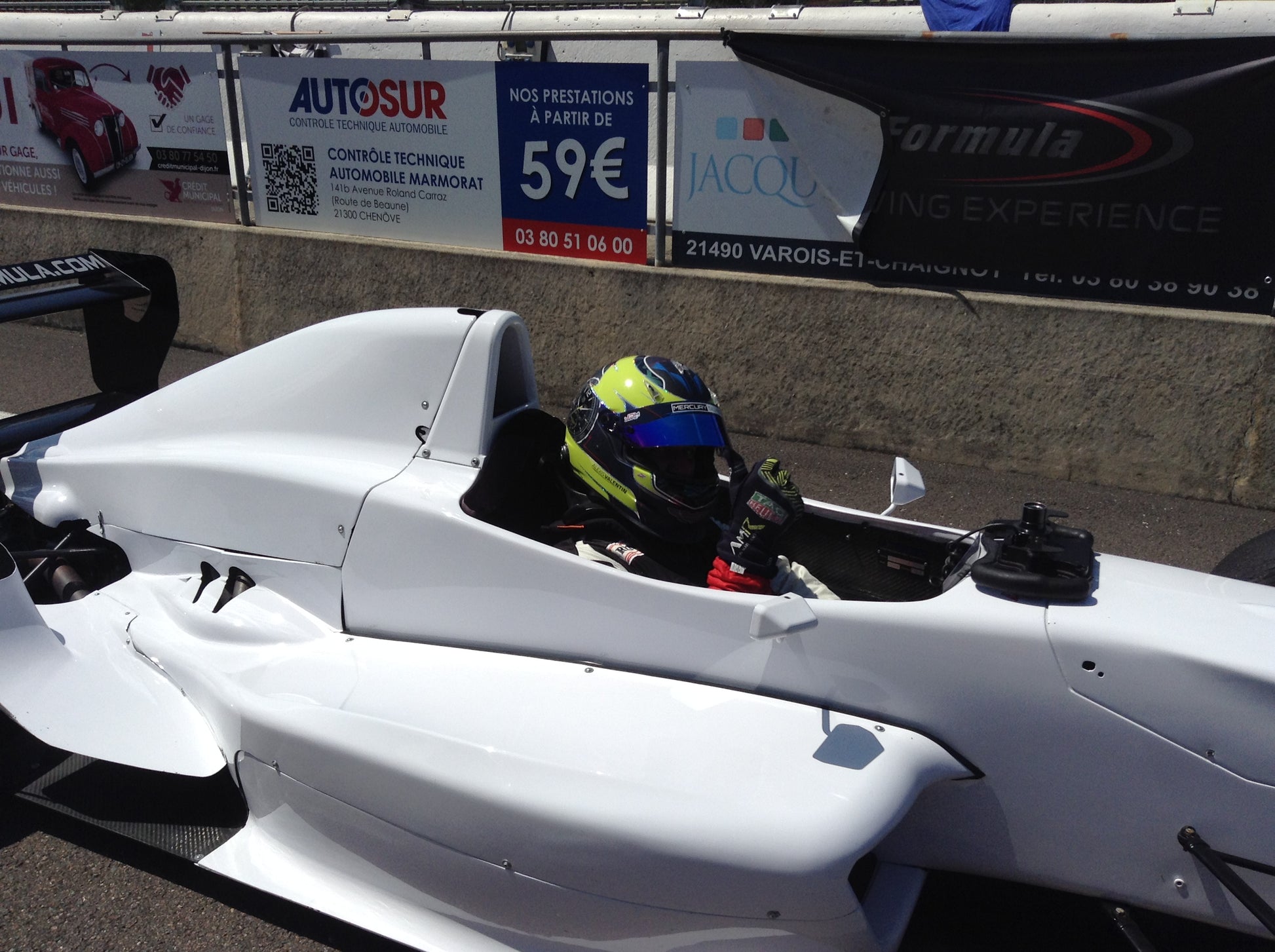 Gentleman Driver Mercury Silver en Formule Renault sur le Circuit de Dijon-Prenois