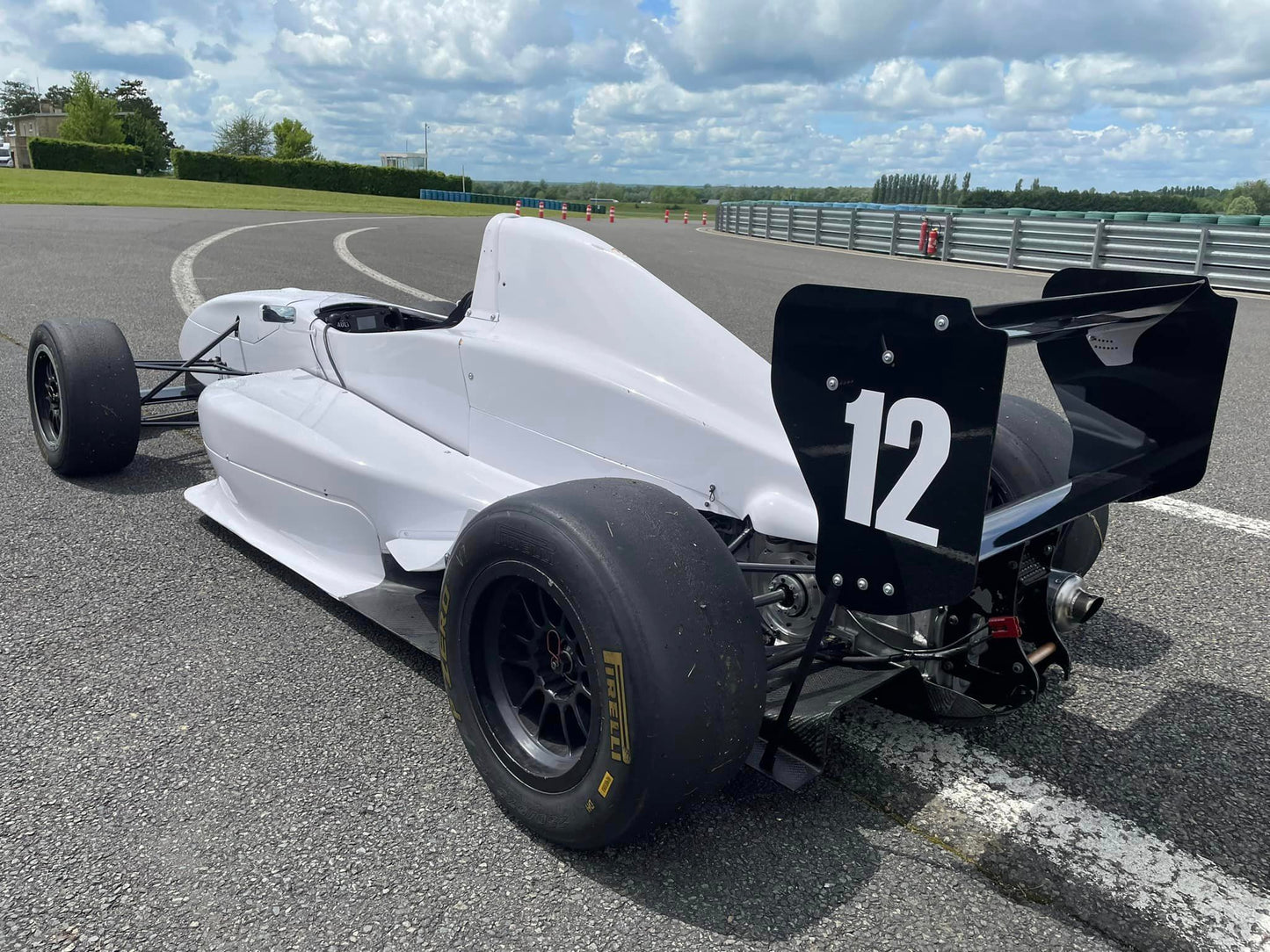 Formula Renault I driving course Bresse-Frontenaud circuit (71)