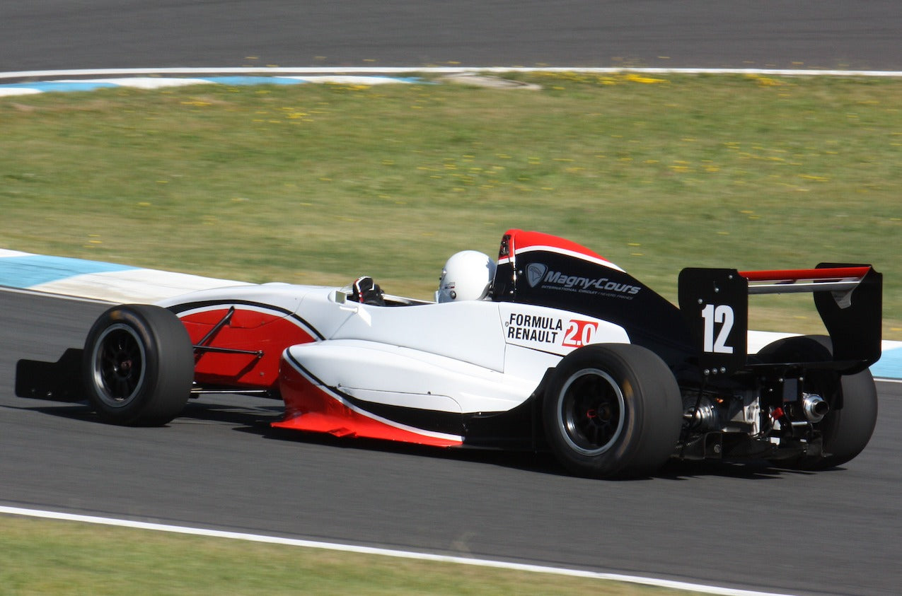 Stage de pilotage en monoplace Formule Renault sur le Circuit du Mas du Clos.