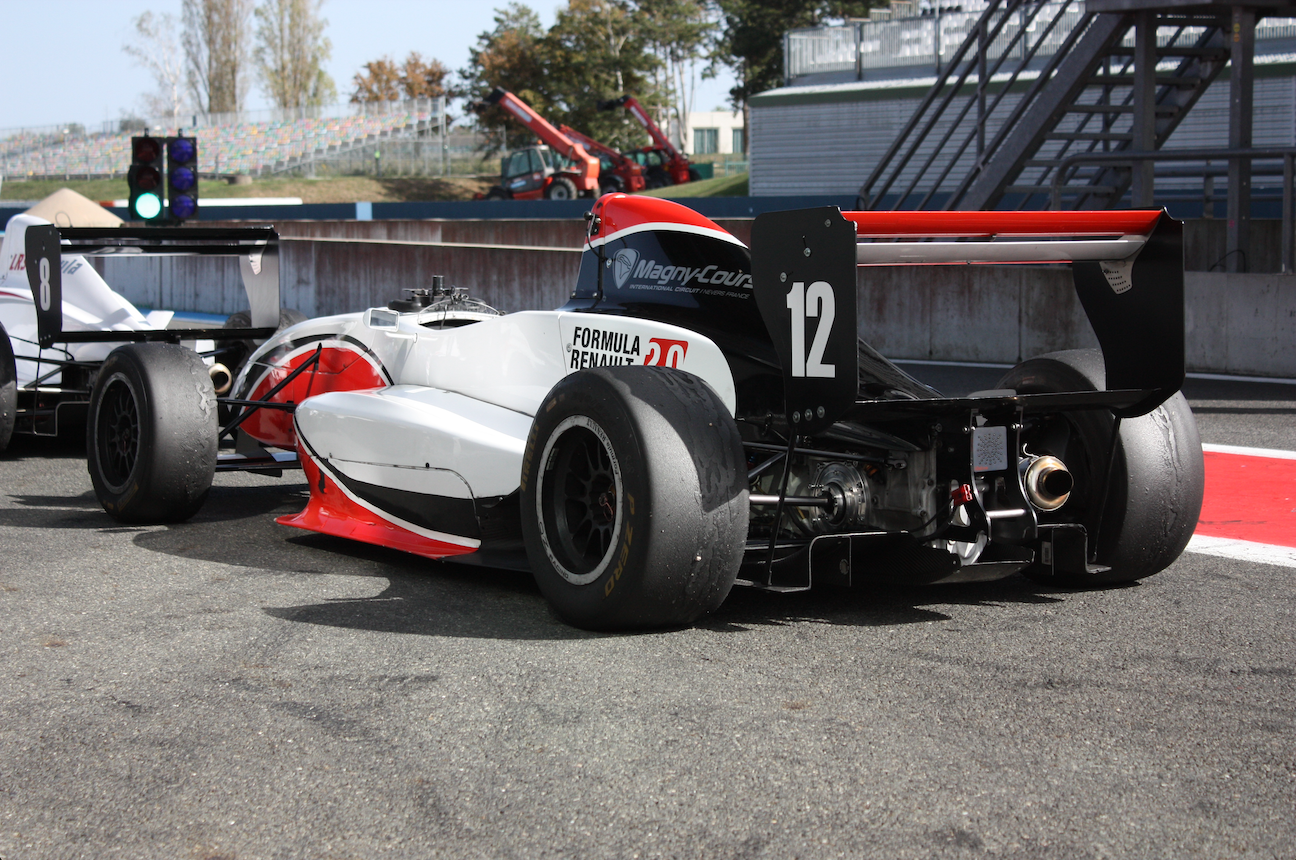 Stage de pilotage Formule Renault I Circuit Grand Prix de Nevers/Magny-Cours (58)